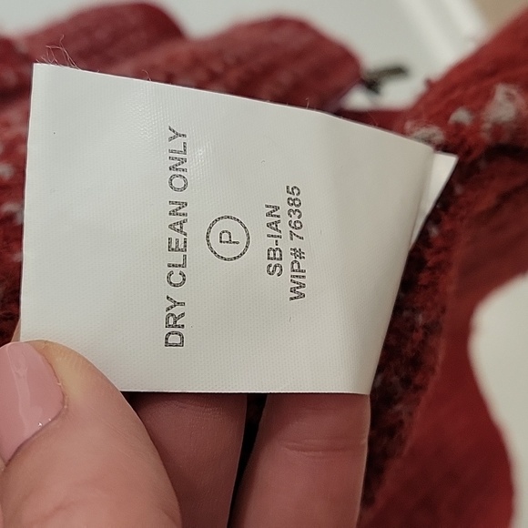 Woolrich Ruby Red All Over Design Wool Zip Up Sweater Cardigan Large - Picture 9 of 10